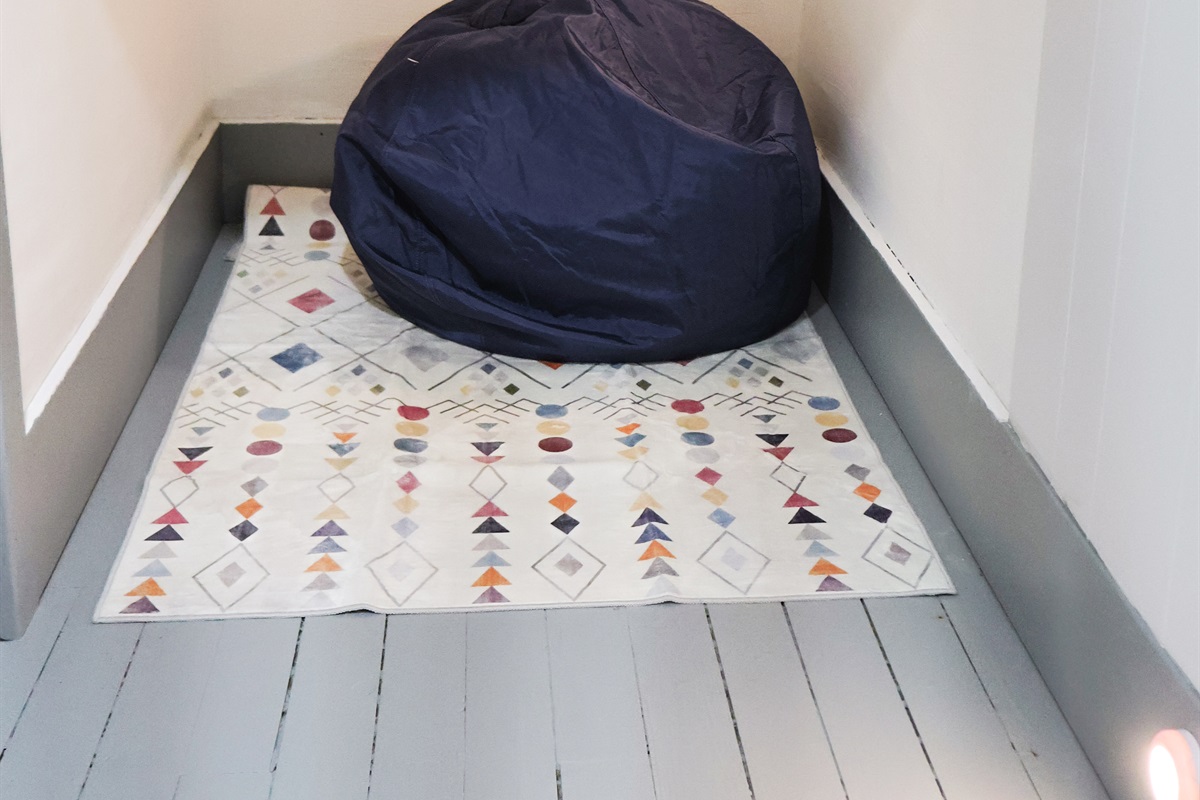 Nook on the landing while going to the 3rd floor