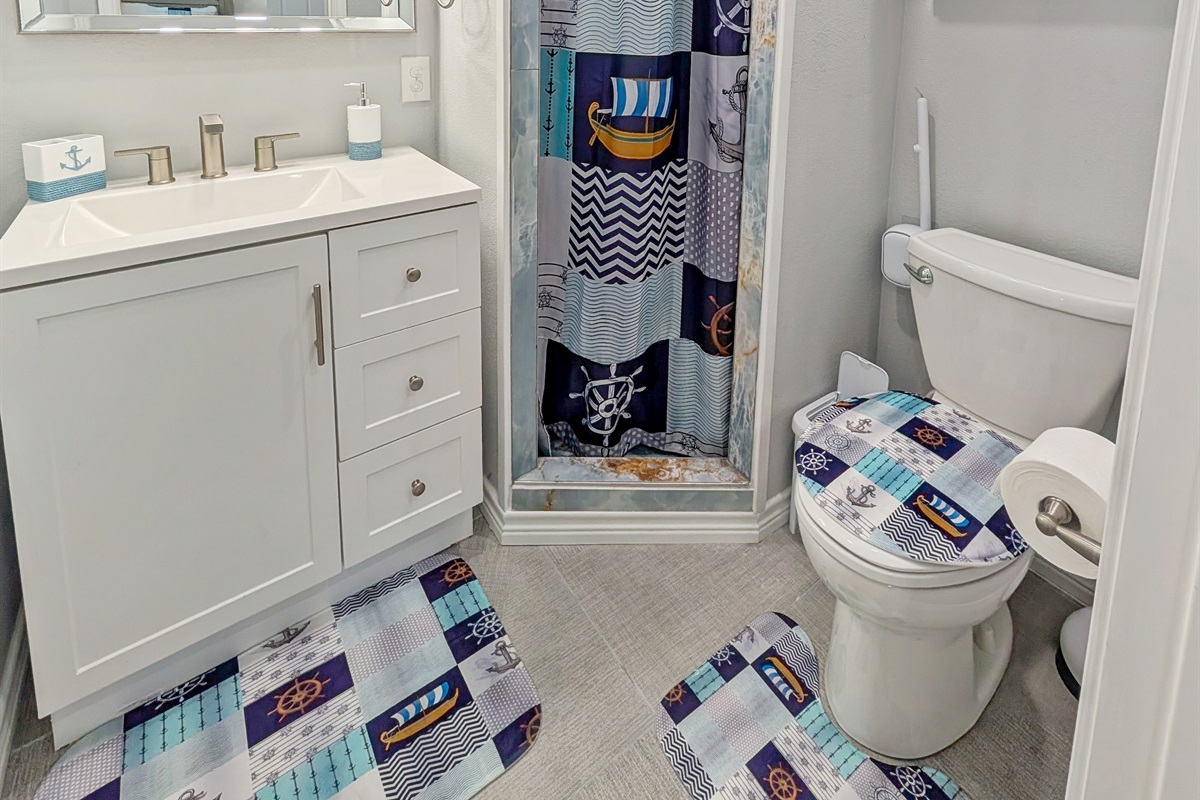 En Suite bath with walk in shower