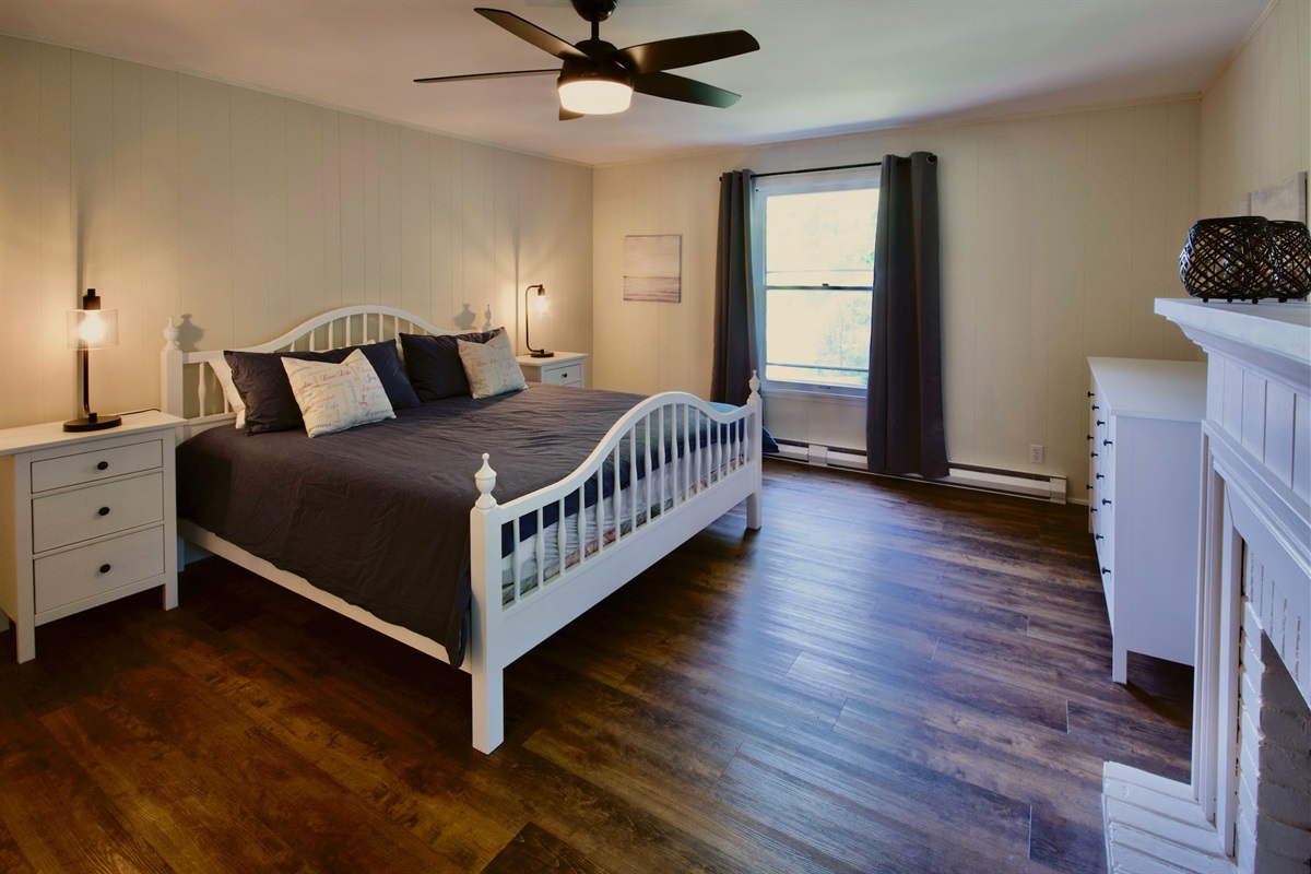 ce4ca324ddbd4d22b96f628b81b3499c Large