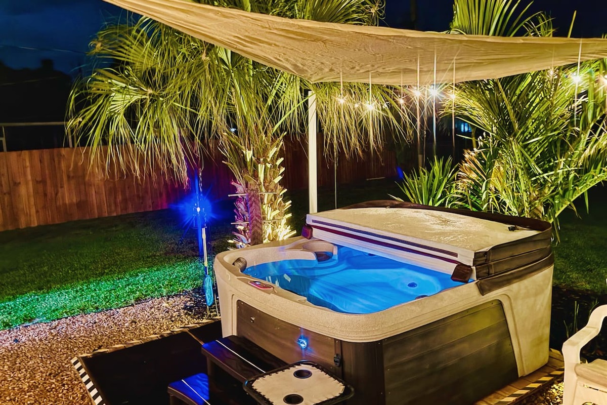 Newly added sunshade to help with the harsh Florida ☀️ 