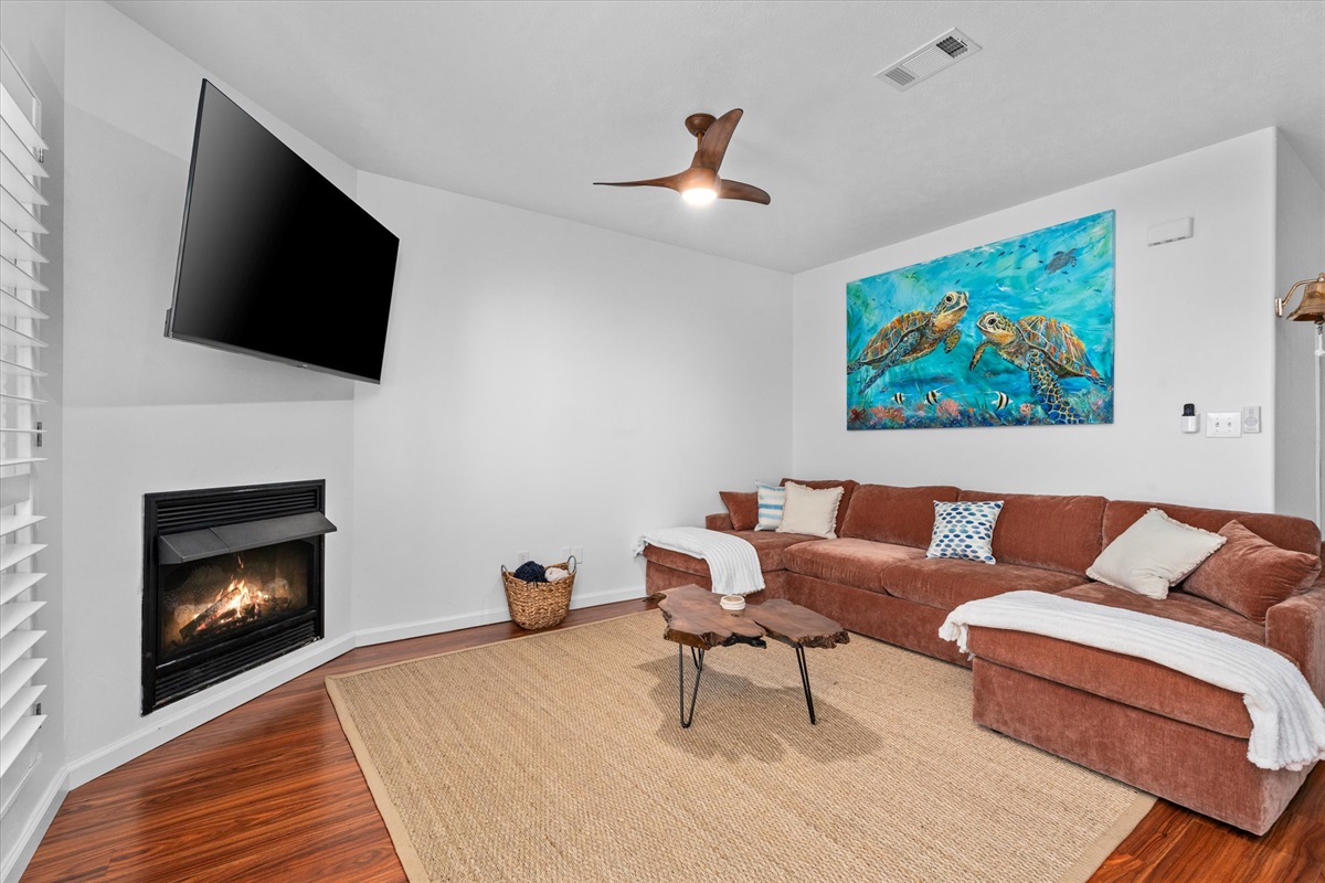 ce6915aafff64bc58b93acc9fd3a2d82 Large | Beachhouse | Texas | TX | Vacation Homes | Galveston | Crystal Beach | Kokomo | Breezy Days | Beachfront Elegance | Sunrise Serenity | Southern Sands Property Management, LLC