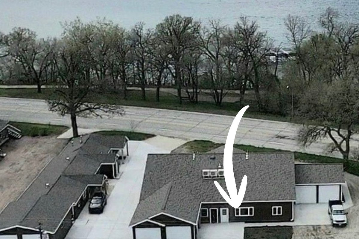 View of Bucks Lodge and East Lake Okoboji. The Pike unit is the backside RIGHT unit. See arrow in the picture.