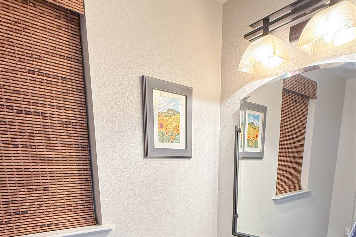 Half bathroom in the hallway