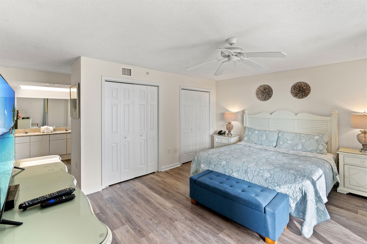 Main Bedroom With King Bed