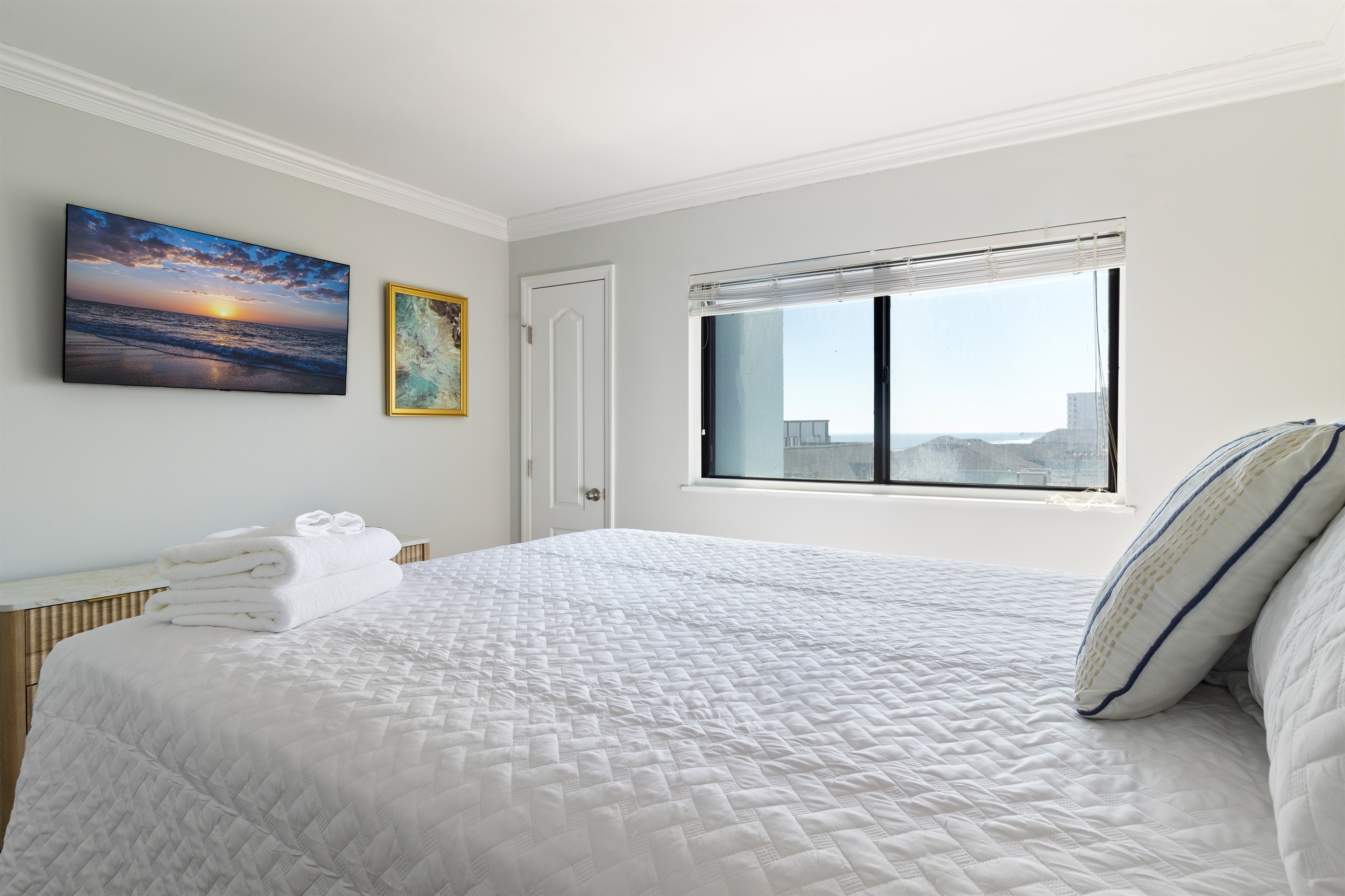 Bedroom 2 - Queen bed with smart tv