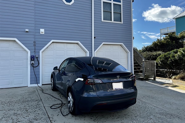 40 amp J-1772 charges up to 36mi/hr