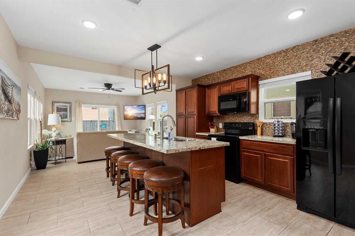ce9b1fcb03bc46eea8223430d66187a8 Large | Beachhouse | Texas | TX | Vacation Homes | Galveston | Crystal Beach | Kokomo | Breezy Days | Beachfront Elegance | Sunrise Serenity | Southern Sands Property Management, LLC