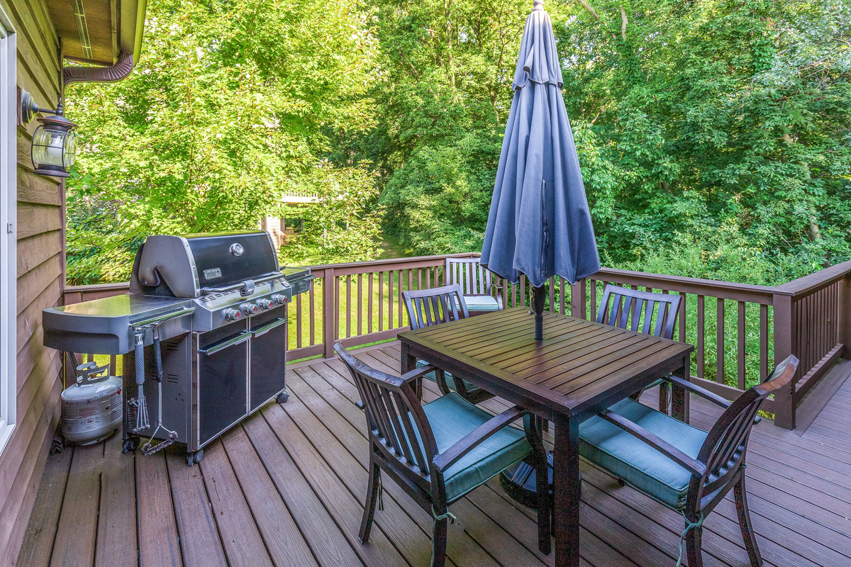 Weber Summit series 4-burner grill and outdoor dining