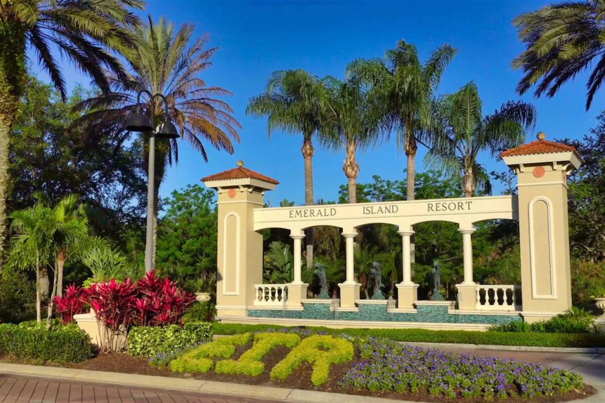 Experience luxury and comfort at Emerald Island Resort, a premier vacation destination.