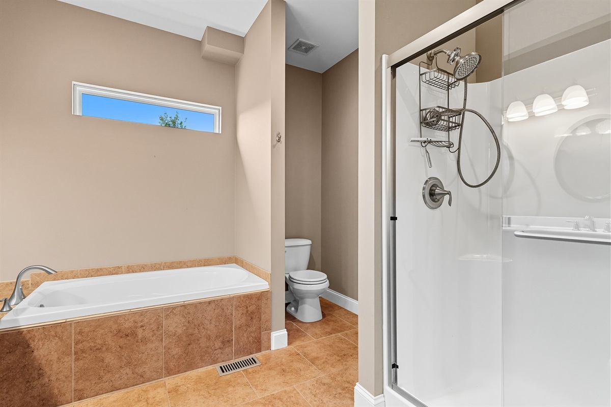 Plenty of room for everyone to get ready. Hotel-quality towels and a spa-like setup.
