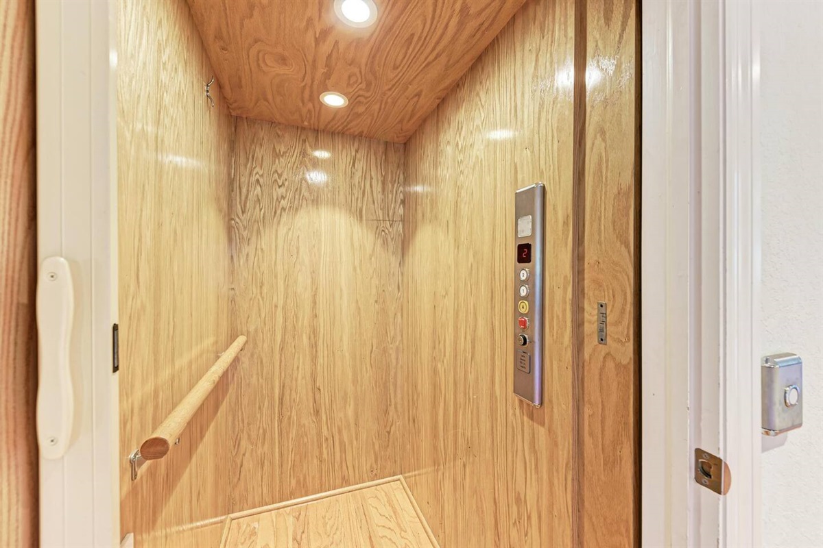 Elevator (inoperable at this time due to hurricane damages)