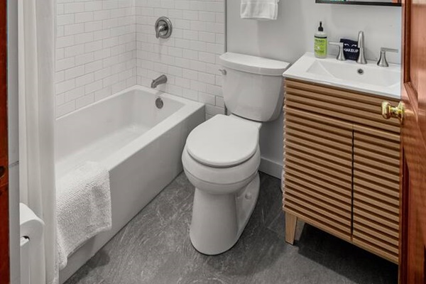 Full Bath with hairdryer and plentiful amenities 