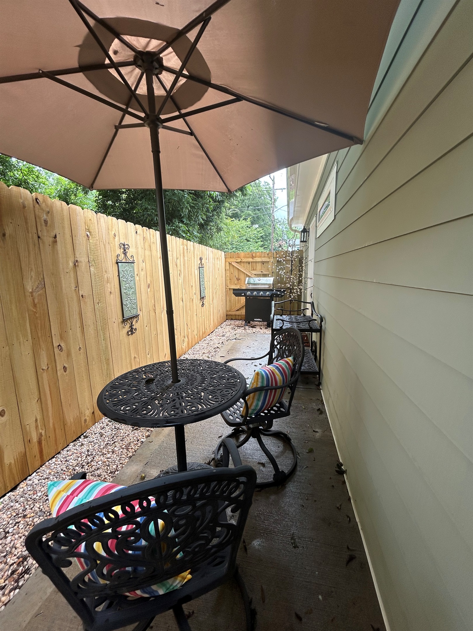 outdoor seating with grill