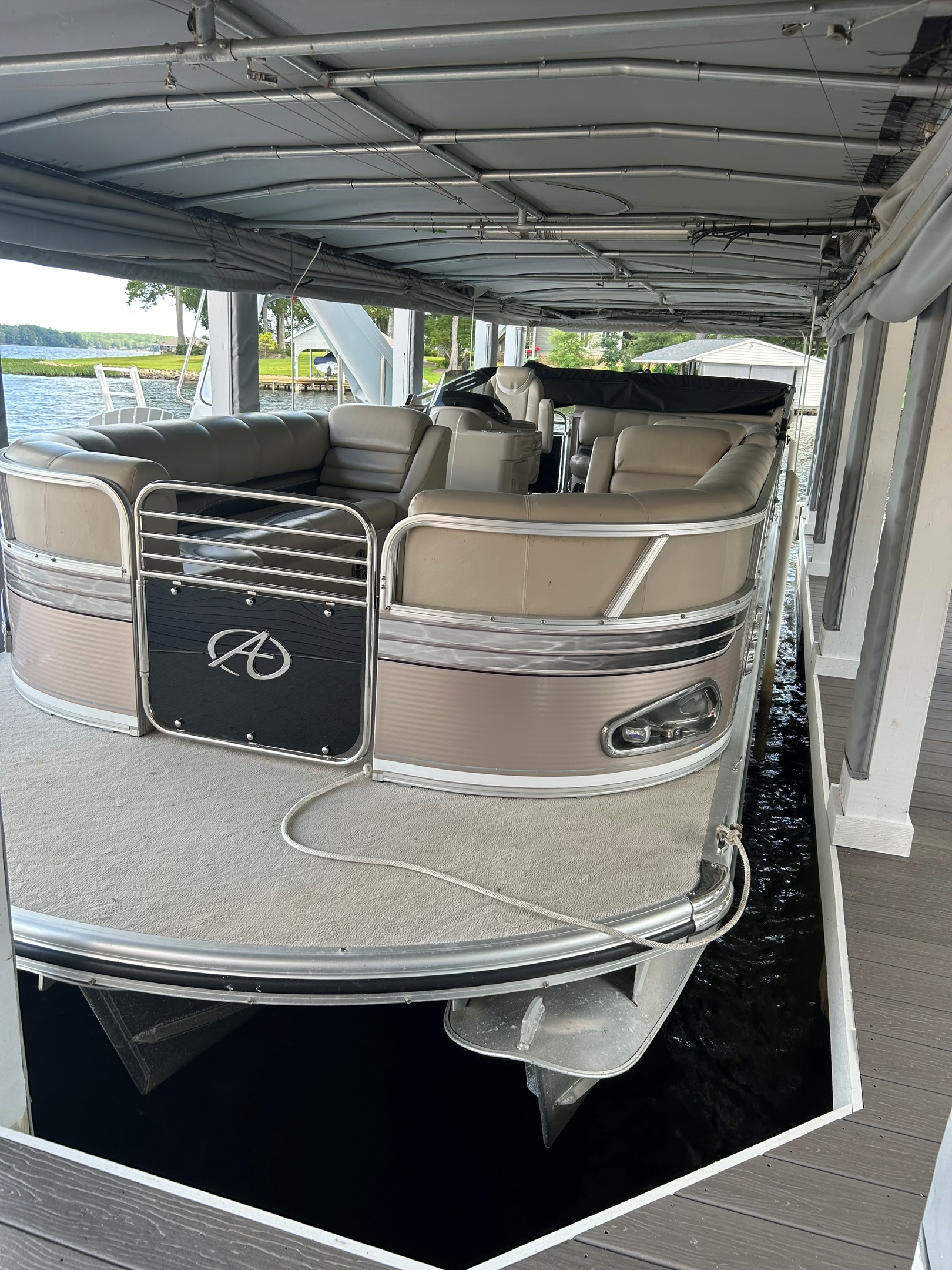 Avalon Tritoon Available to Rent  - Hosted by CalaTortugaOnLakeGaston
