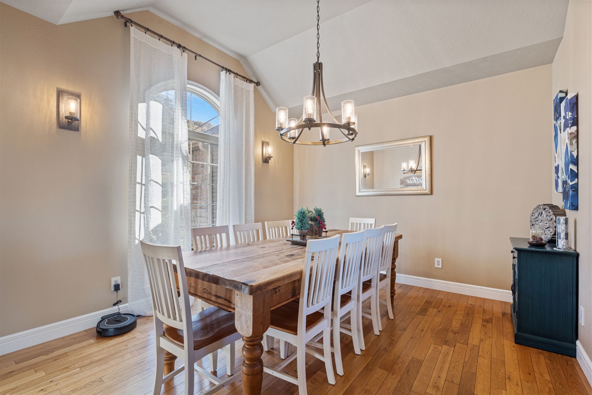 More seating in the dining room off of the kitchen