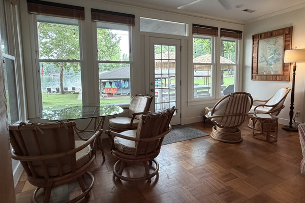 Sunny Sunroom for Morning Coffee!