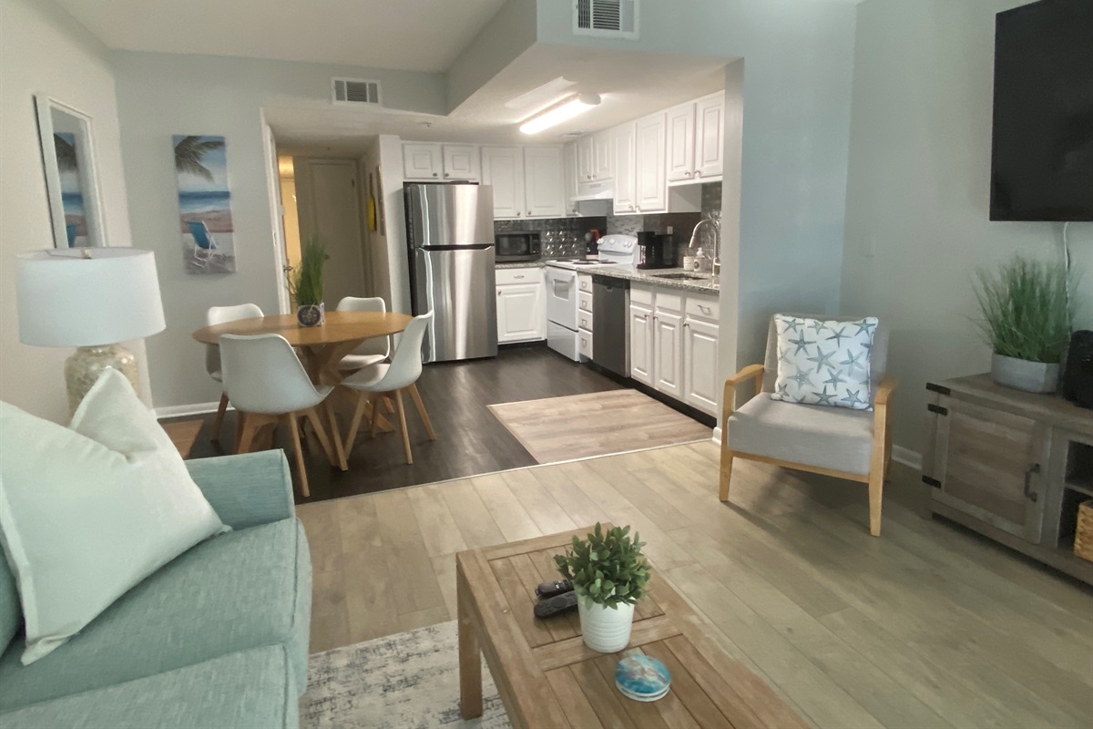 Living / Dining / Kitchen