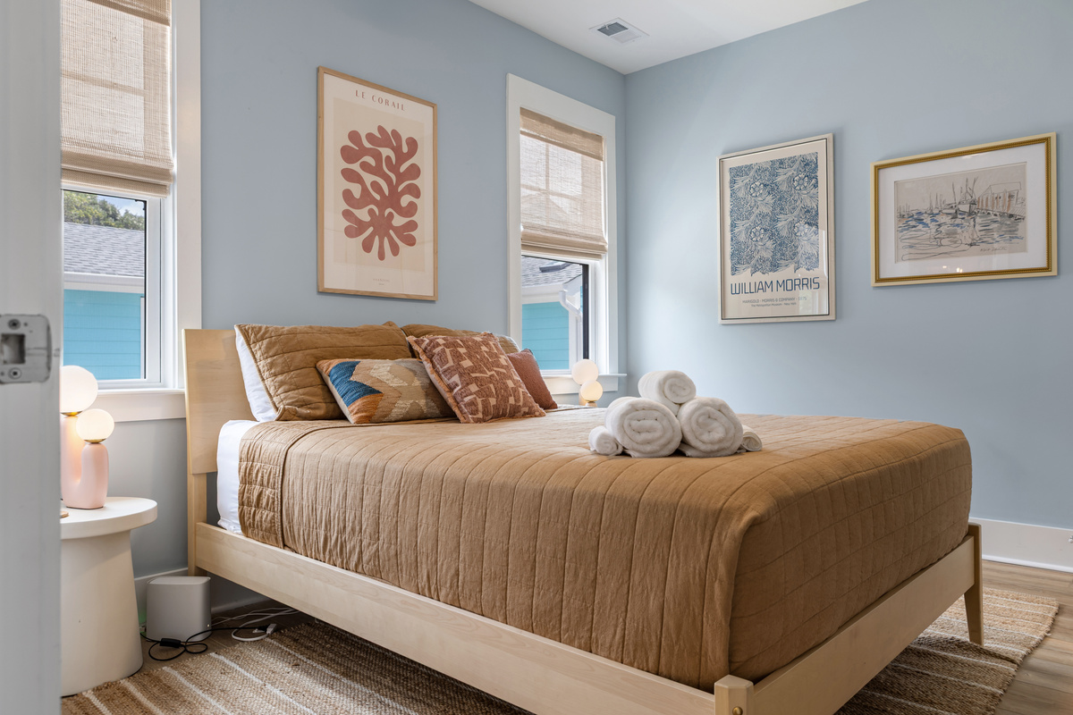 Queen Bed