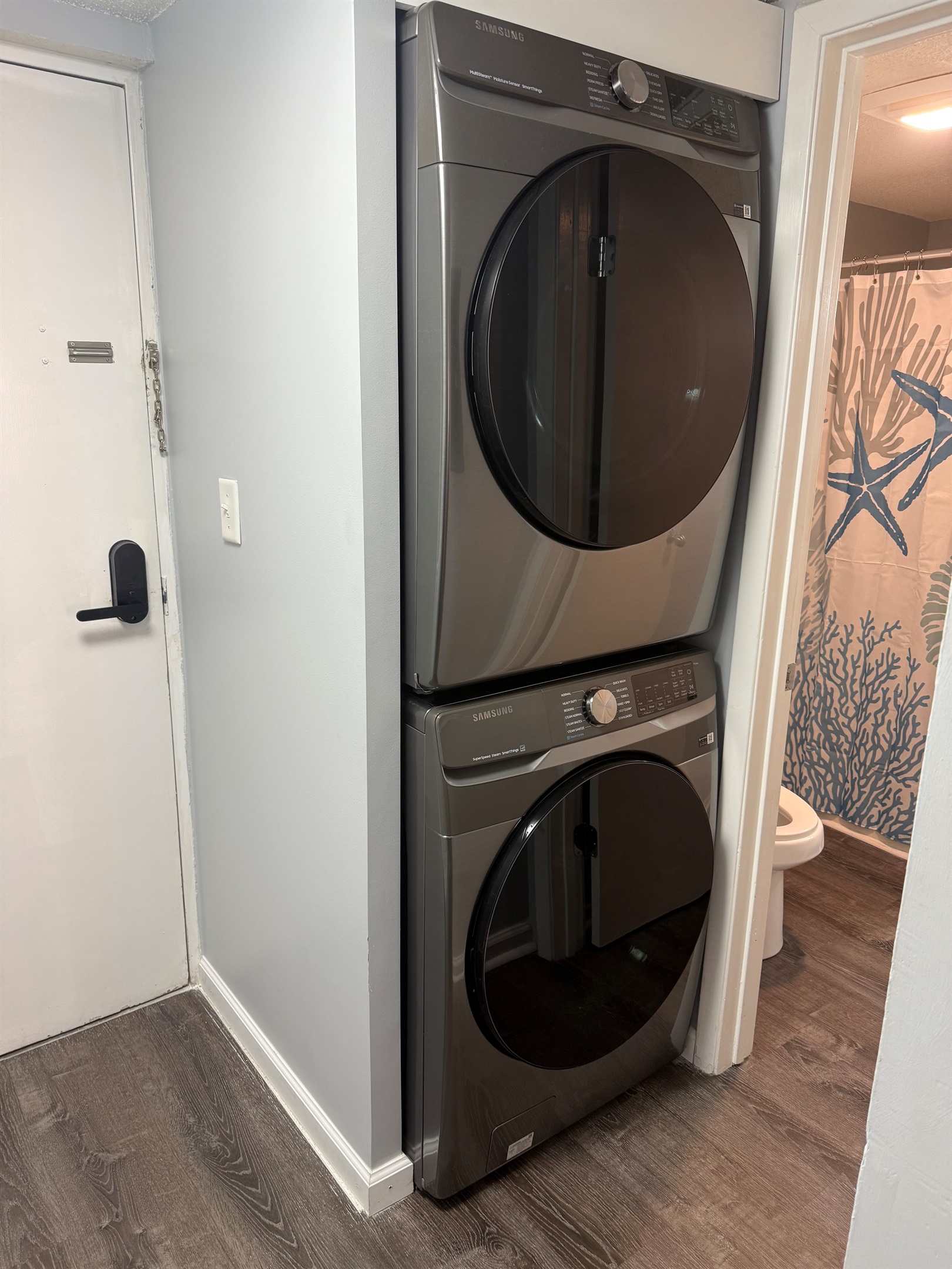 Full-size Washer and Dryer