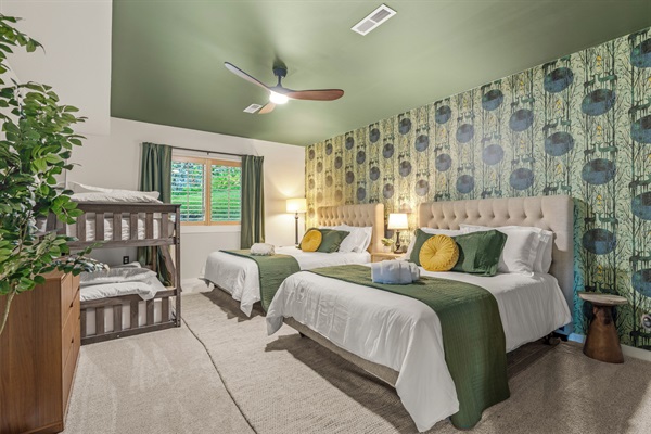 BR4: Two queen beds plus bunk set