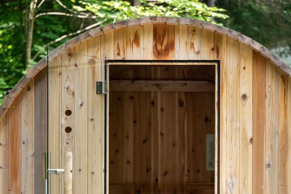 Our sauna is easy to use and quick to heat!