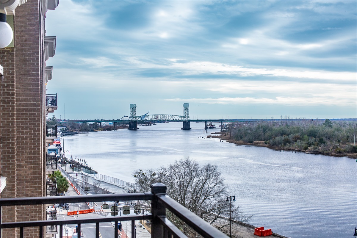 Riverview Penthouse Wilmington Vacation Homes