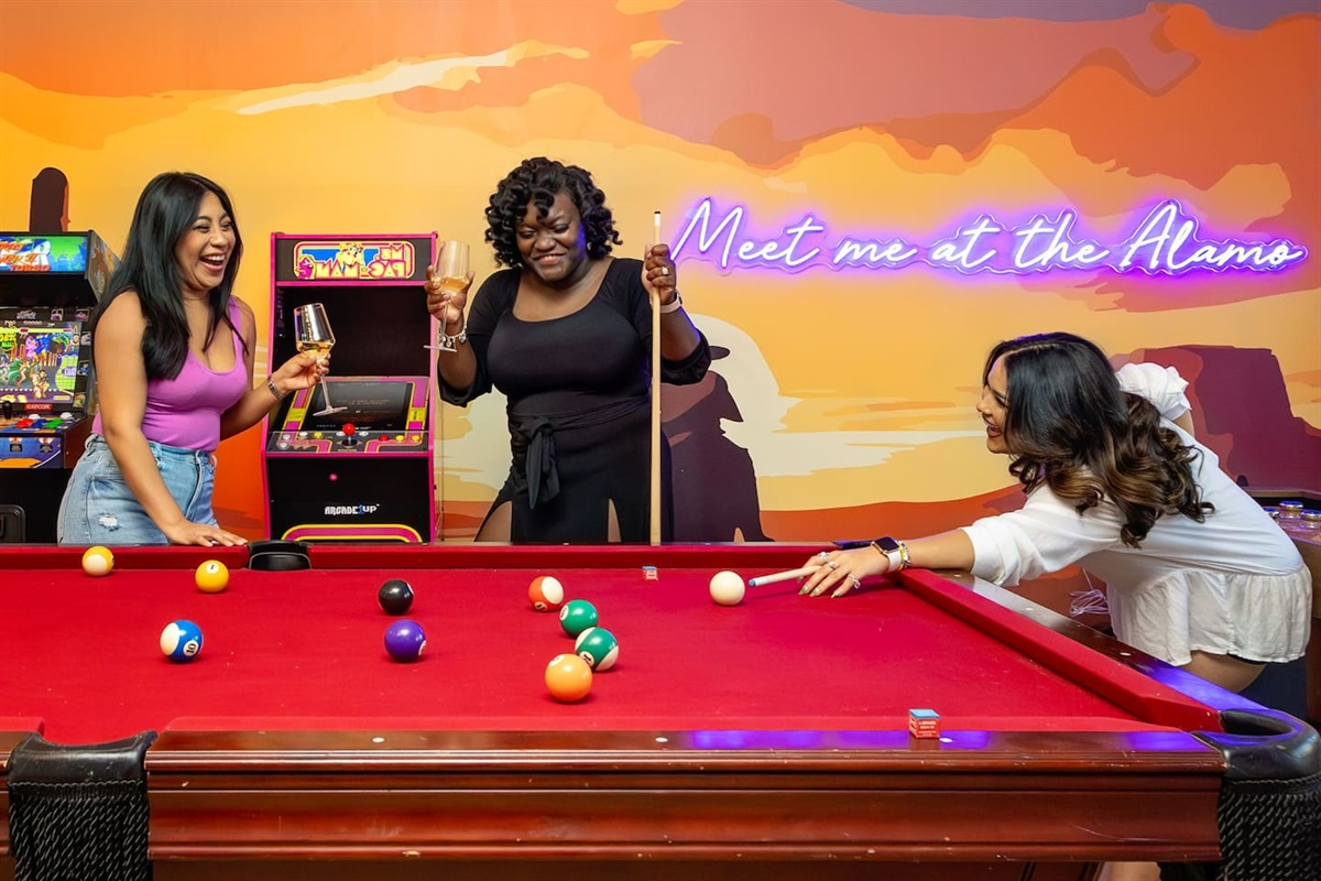 Enjoy a night of friendly competition with your group at the pool table! It's the perfect spot for laughs, drinks, and making memories. Combine a bit of fun with your getaway and challenge your friends to a good game!