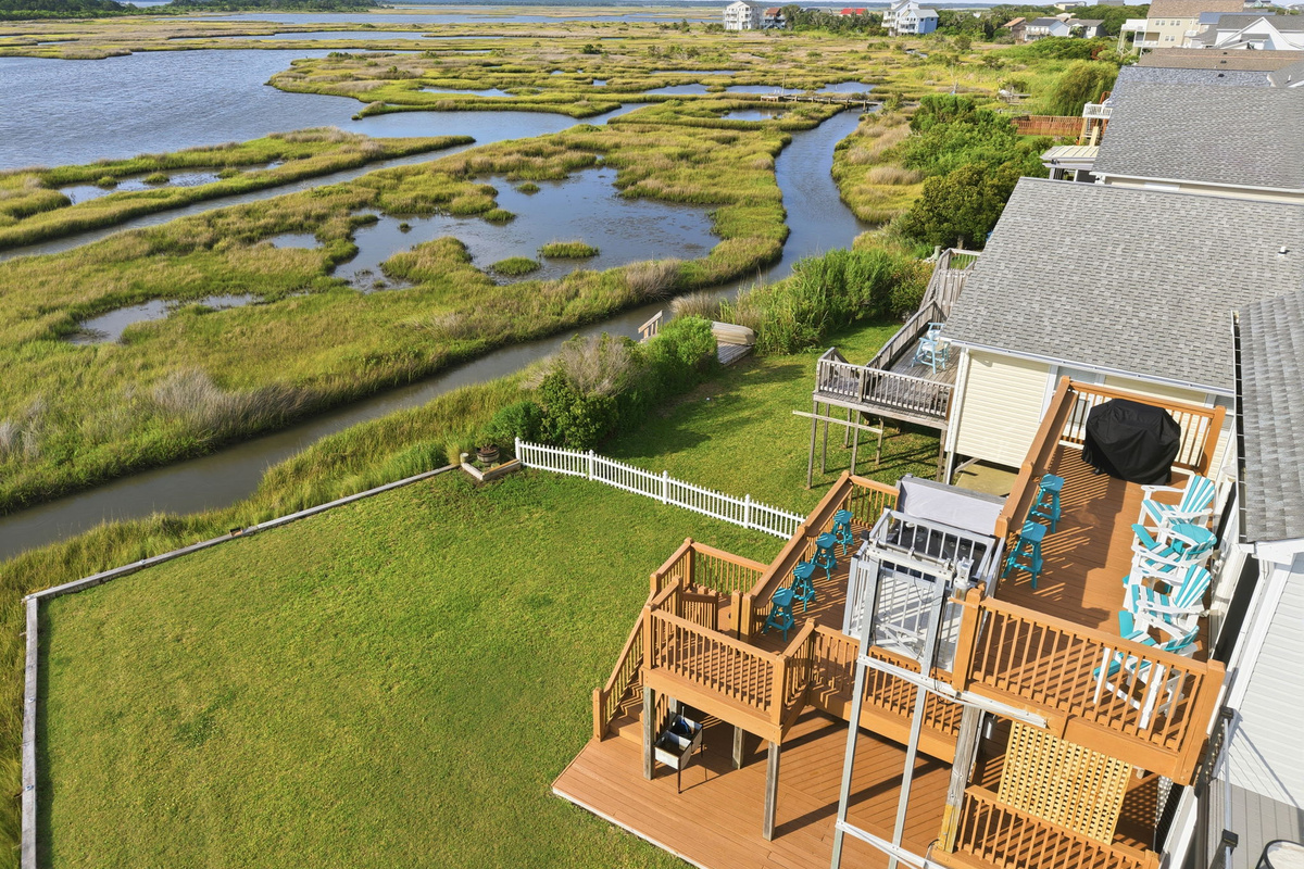 The perfect outdoor setting for family gatherings and unforgettable memories.