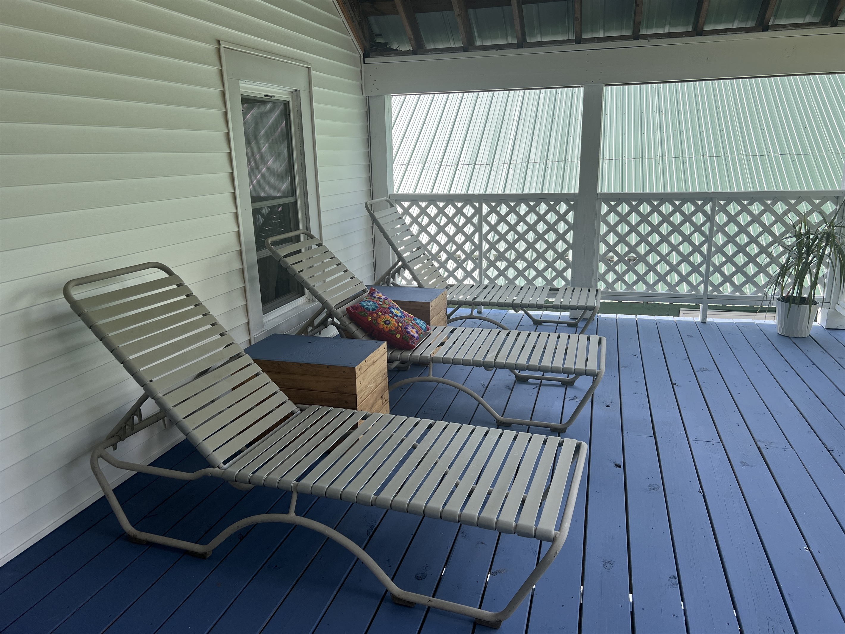 2nd floor back porch