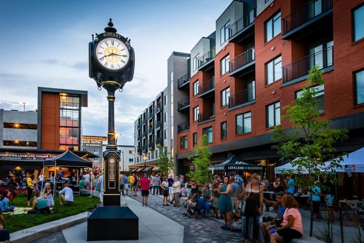Downtown Loveland has a thriving and diverse array of shops, restaurants, breweries, art galleries and more!  Just an 8min drive!