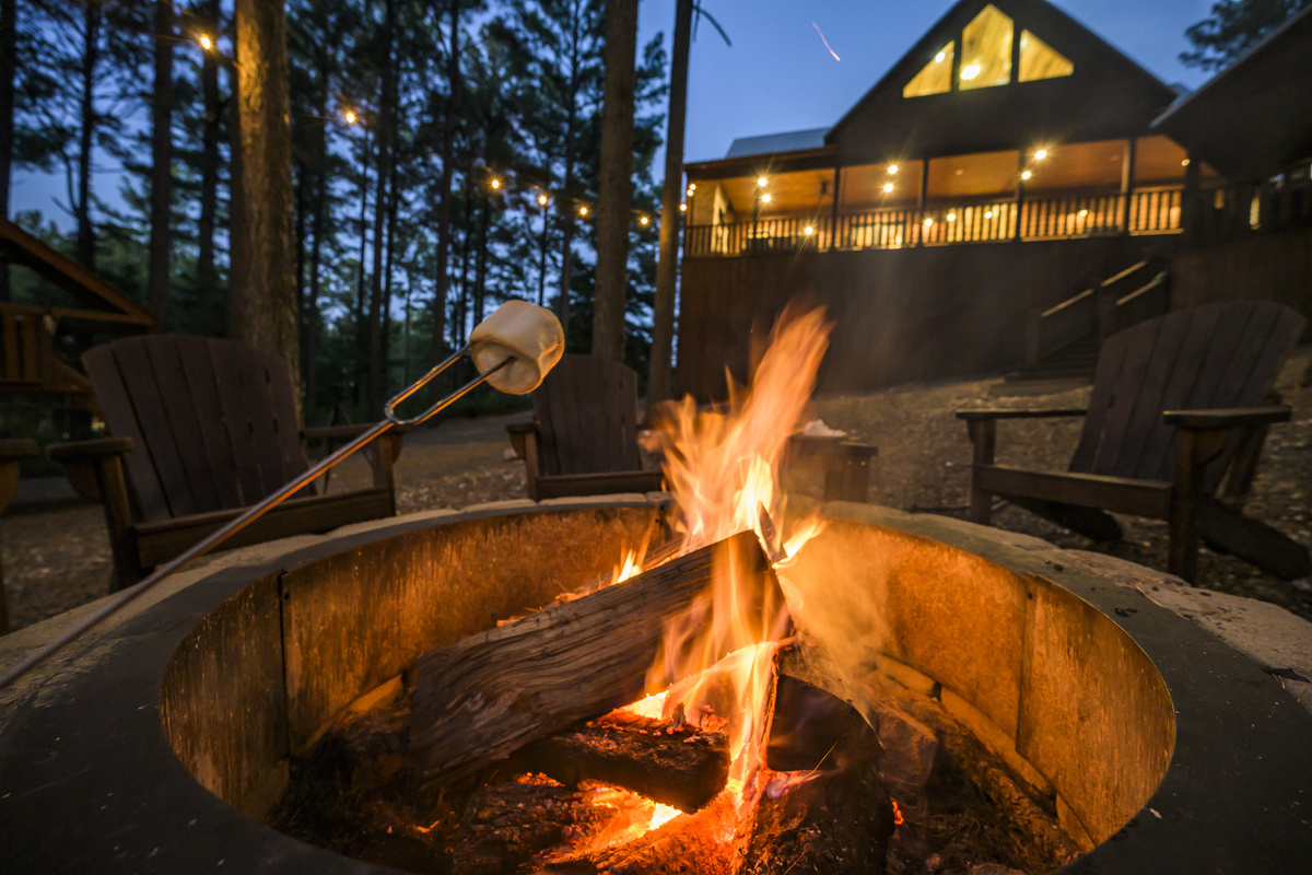 Where delicious moments and time together begin. Those precious moments !