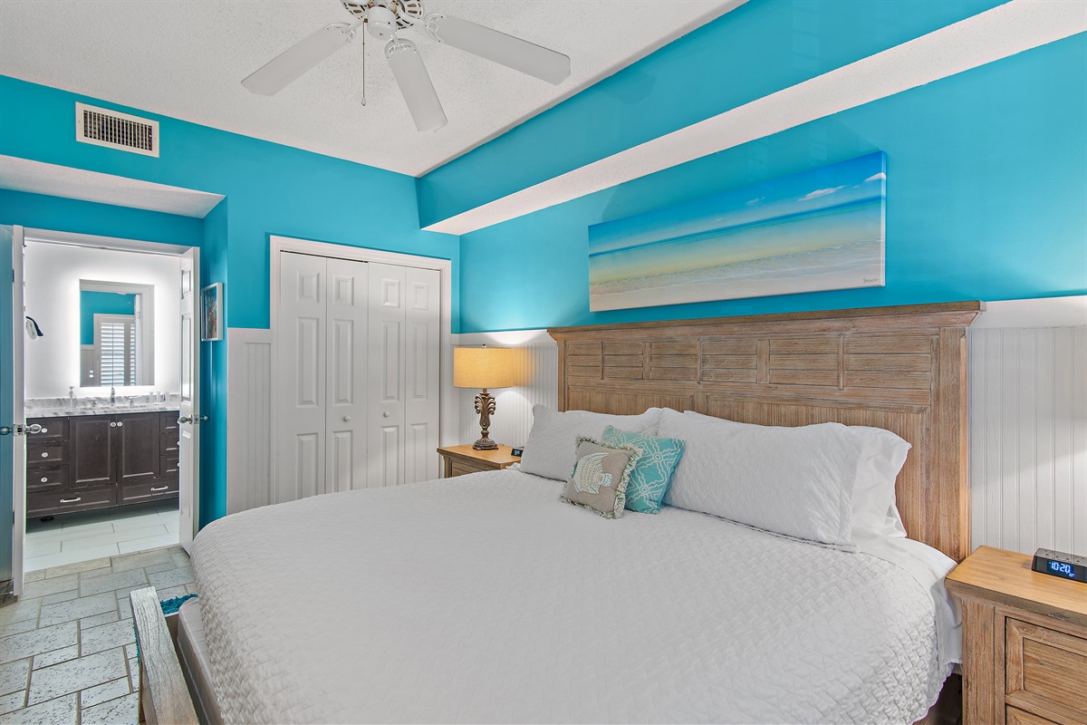 Secondary bedroom has KING bed, SMART TV w/ cable, remodeled bathroom with shower/tub combo, and closet