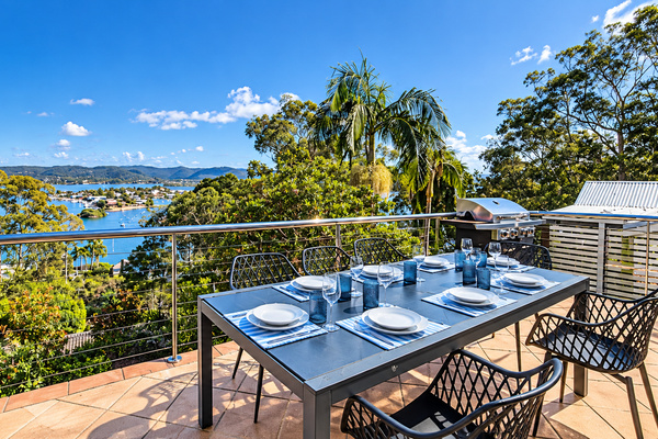 Carinya Coastal Escapes | Bay Views & Bouddi
