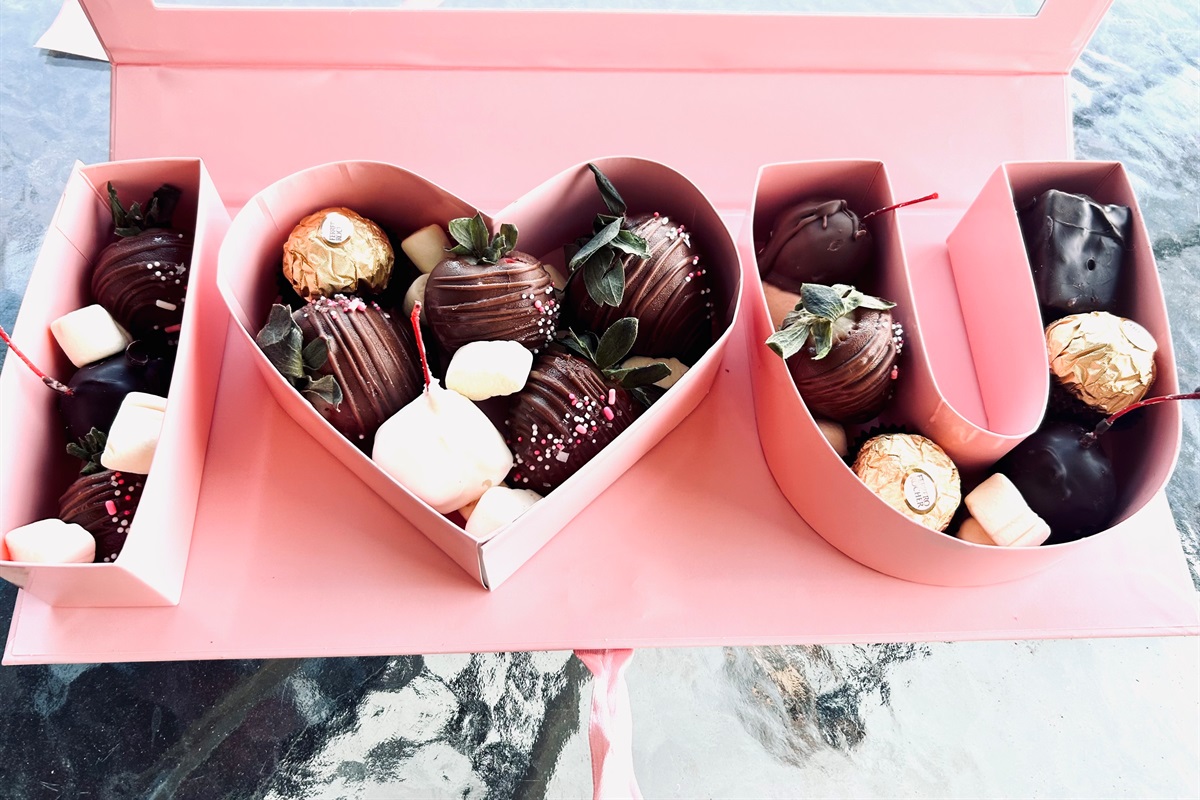 I Love You Chocolate Strawberries Mix (Starting at $85)