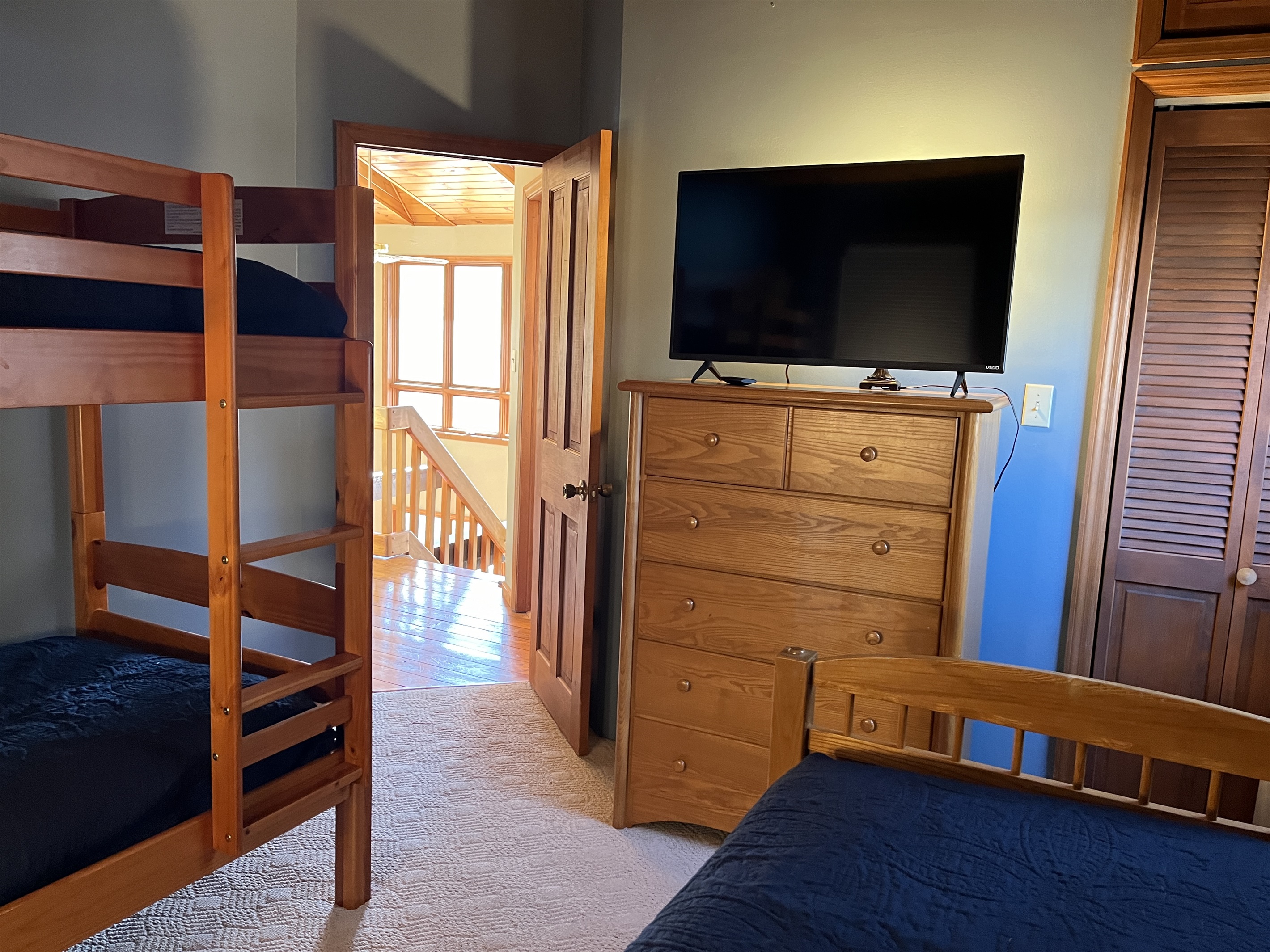 Camp Havon 2nd floor bunk room with smart TV.