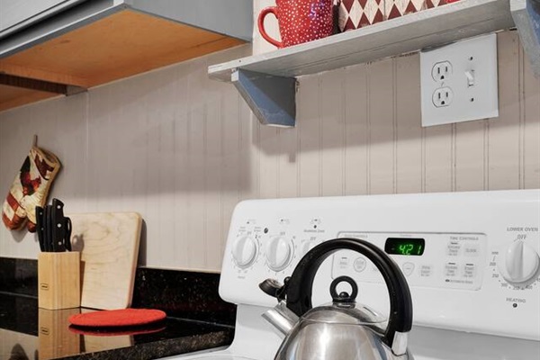 Kettle and pot on the stove