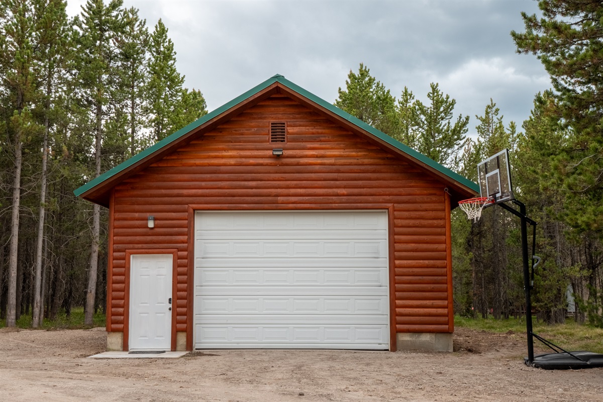 Garage for Activities and Gatherings (add on)