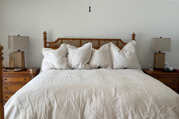 UPDATED - Luxury bed linens; iPhone and watch charging stations on both sides