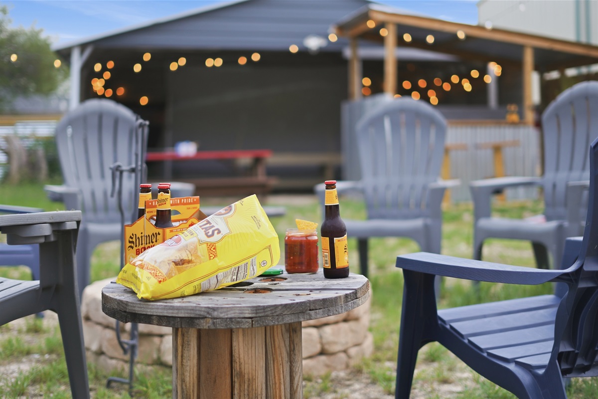 Slow evenings, good food, and better company