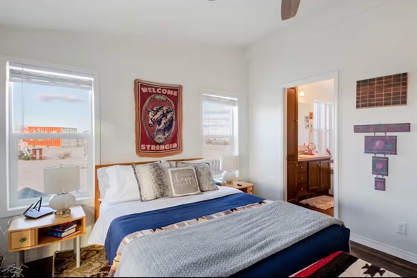 Master suite with en-suite jacuzzi