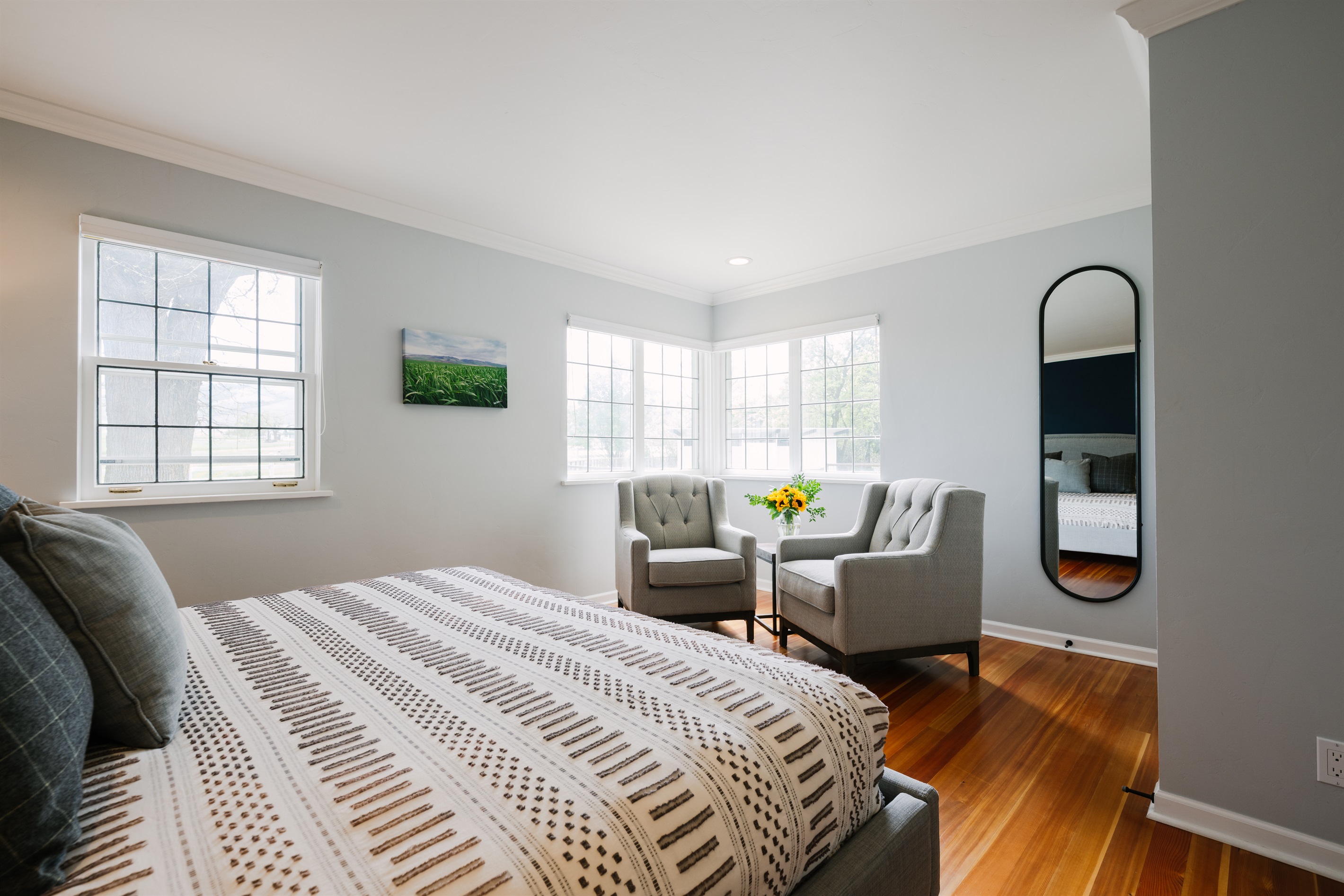 Farmhouse bedroom 2: King Ensuite, main floor. 