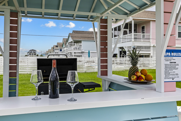 Coastal BBQ & Gazebo Retreat
Gather under the charming coastal-style gazebo, fire up the barbecue, and enjoy your favorite drinks while creating unforgettable memories with family and friends.