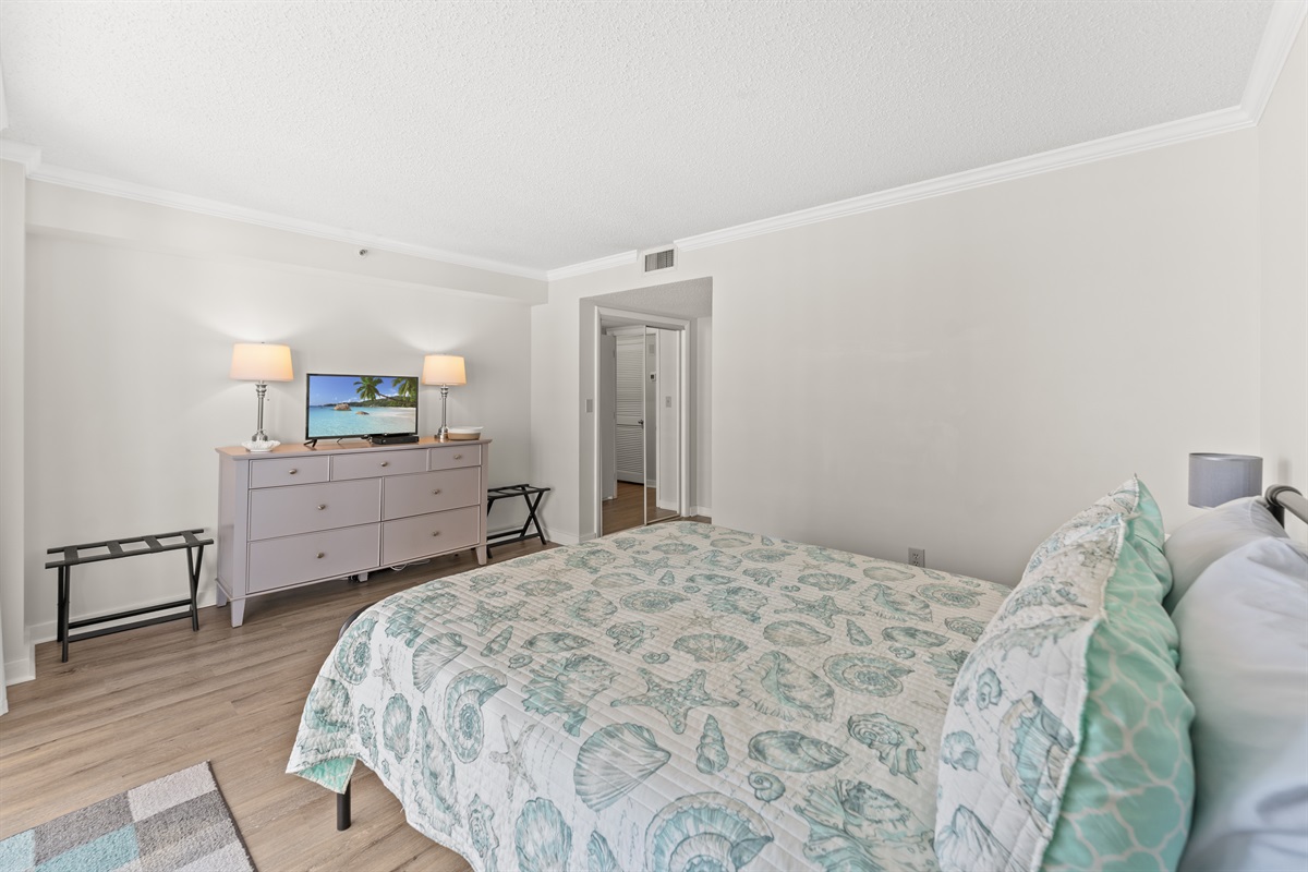 Beautiful 2nd Bedroom with queen, balcony access and ensuite