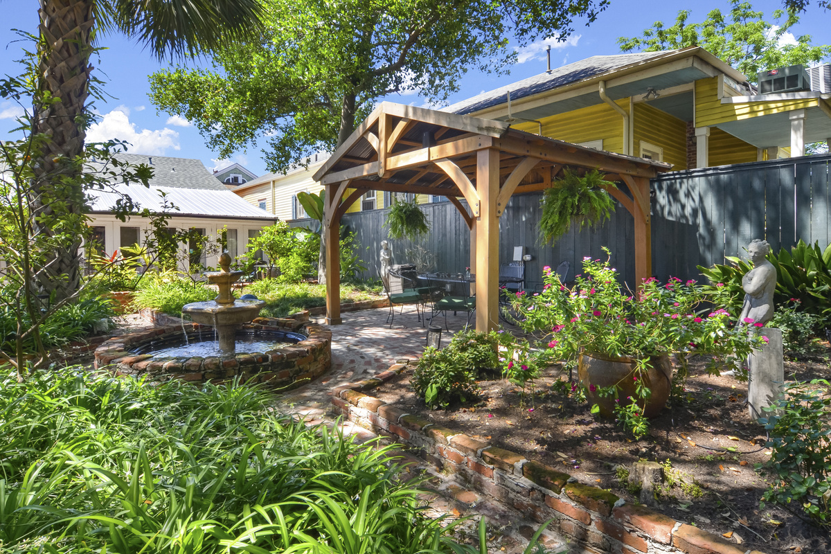 Landscaped Courtyard with Seating