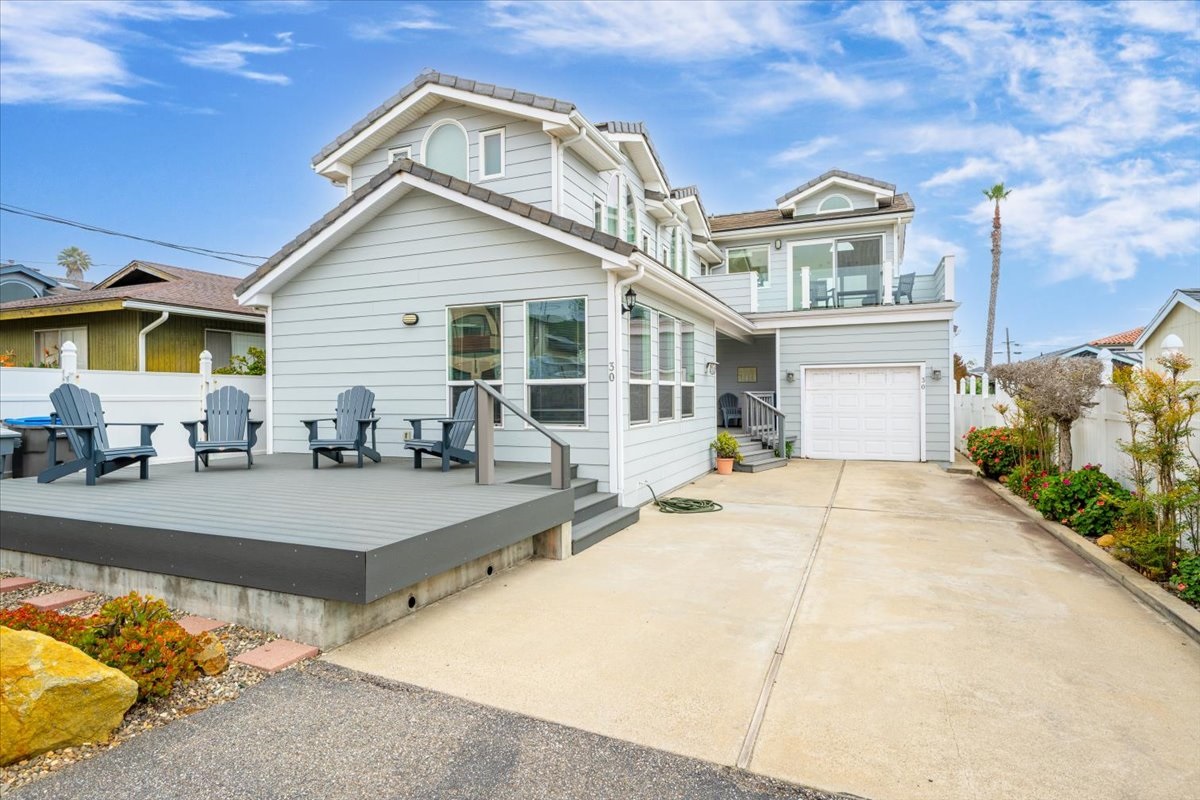 Driveway available for parking. Garage parking unavailable. 