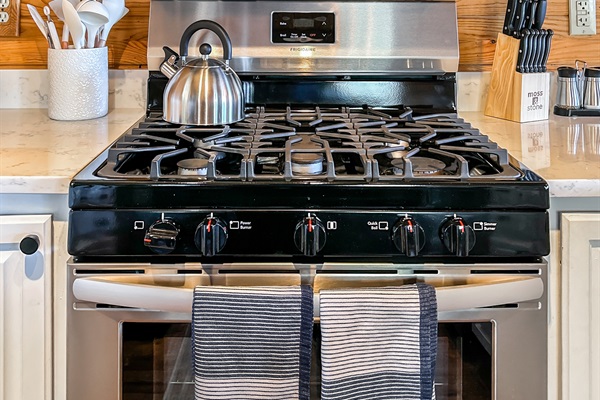 The gas range stove has been newly updated.