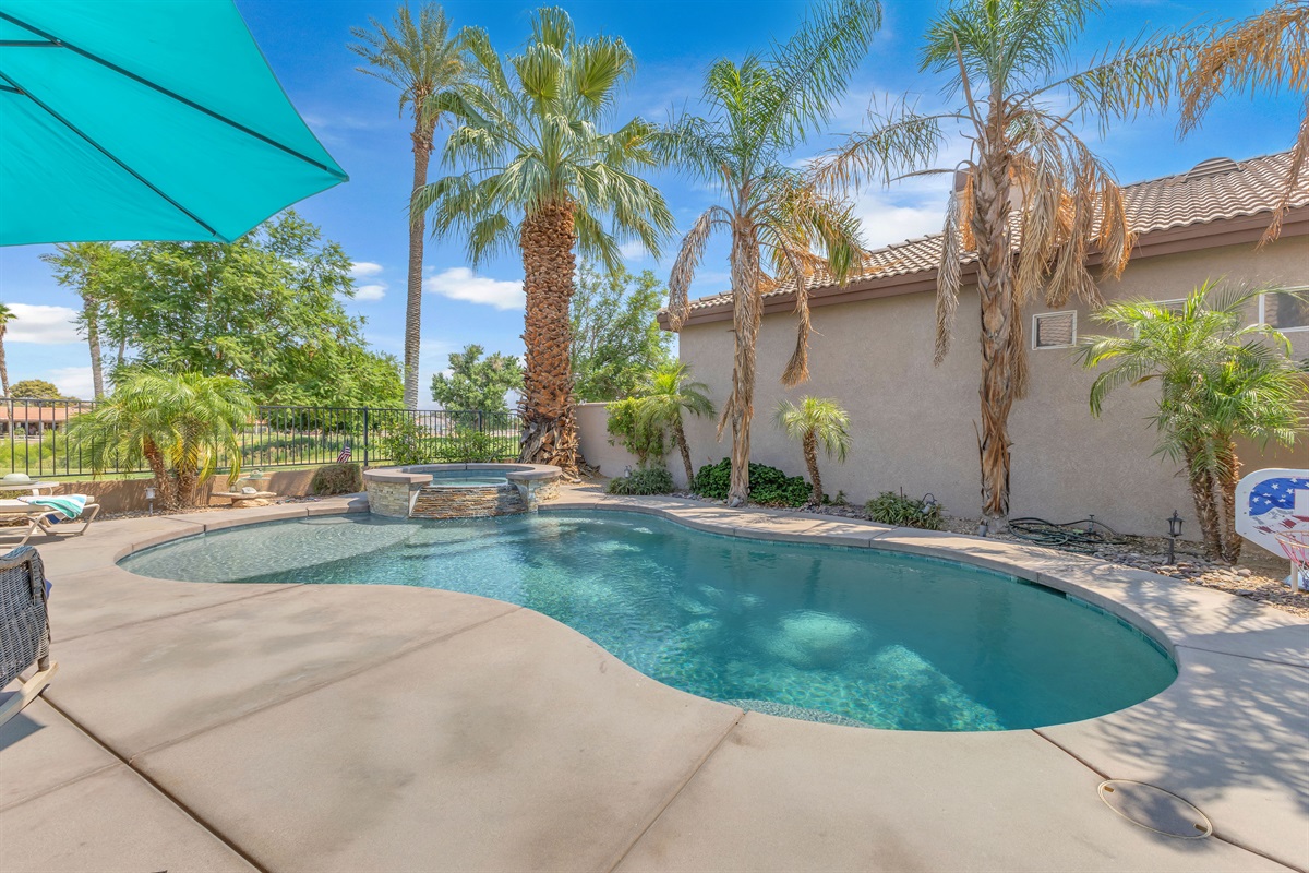 Pool 3/12 to 6 feet deep