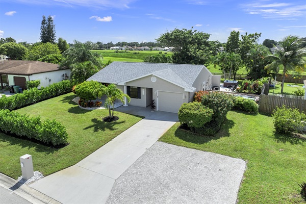 Plenty of room for parking