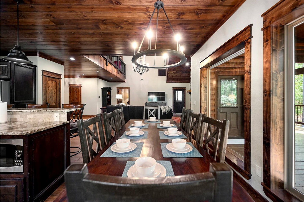 Beautiful distressed wood table seats 8