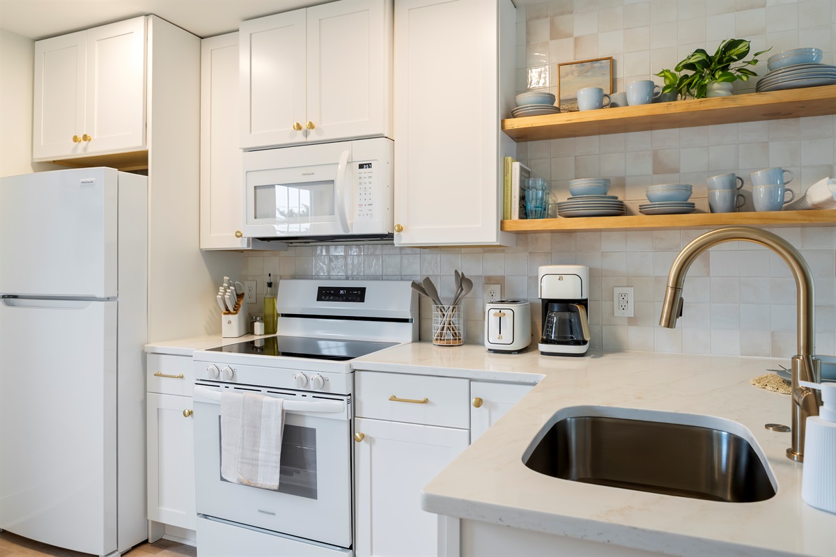 Well-equipped kitchen 